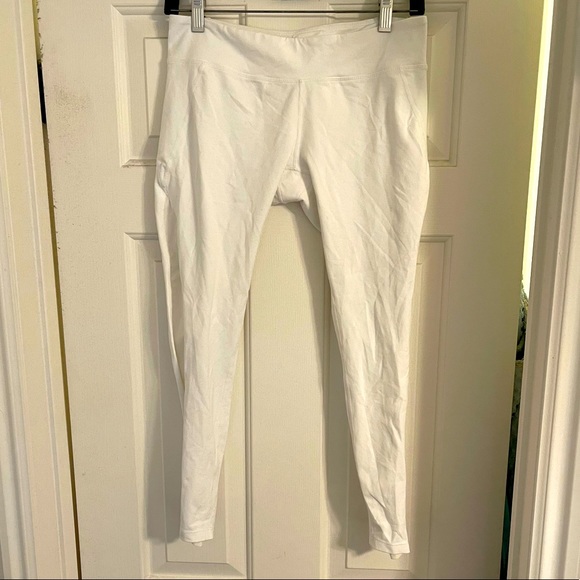 Kira Grace Pants - EEUC Kira Grace leggings w/mesh detail, size M